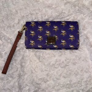 Dooney & Bourke Purple Minnesota Vikings Logo Wristlet